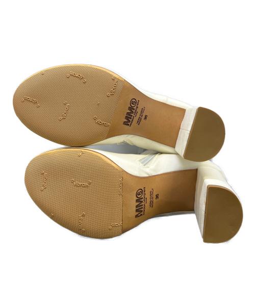 MM6 Maison Margiela（エムエムシックスメゾンマルジェラ）MM6 Maison Margiela (エムエムシックスメゾンマルジェラ) ブーツ ホワイト×シルバー サイズ:36の古着・服飾アイテム