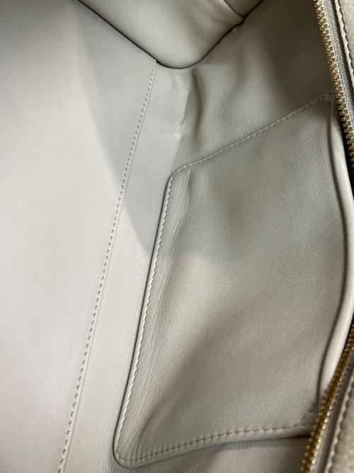 LOEWE（ロエベ）LOEWE (ロエベ) ハンドバッグ ベージュ×ブラウンの古着・服飾アイテム