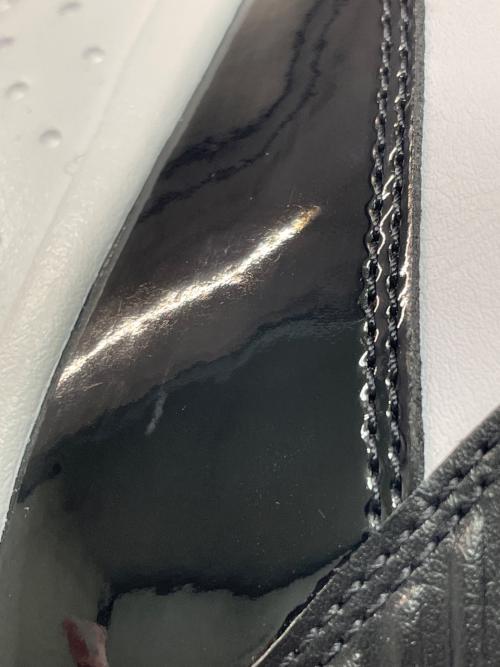 NIKE（ナイキ）NIKE (ナイキ) スニーカー ブラック×ホワイト サイズ:27.5cmの古着・服飾アイテム