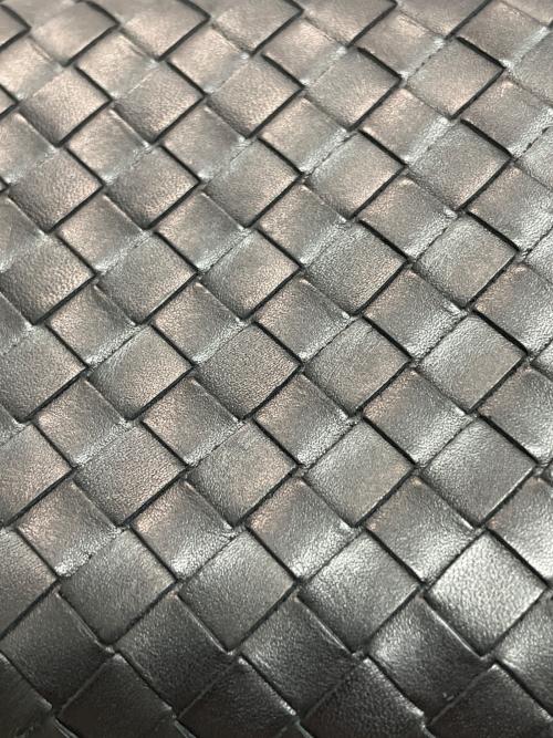 BOTTEGA VENETA（ボッテガベネタ）BOTTEGA VENETA (ボッテガベネタ) ラウンドファスナー財布 ブラックの古着・服飾アイテム