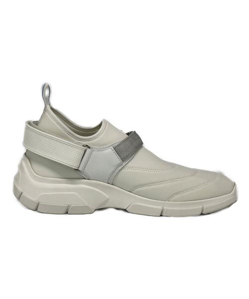 PRADA（プラダ）PRADA (プラダ) スニーカー ホワイト サイズ:SIZE 7 1/2の古着・服飾アイテム