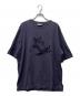 maison kitsune（メゾンキツネ）の古着「Chillax Print Oversize Tシャツ」｜グレー