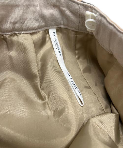 BURBERRY LONDON（バーバリーロンドン）BURBERRY LONDON (バーバリーロンドン) ノバチェックプリーツスカート ベージュ×ブラック サイズ:160の古着・服飾アイテム