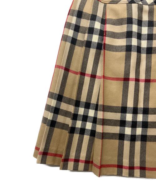 BURBERRY LONDON（バーバリーロンドン）BURBERRY LONDON (バーバリーロンドン) ノバチェックプリーツスカート ベージュ×ブラック サイズ:160の古着・服飾アイテム