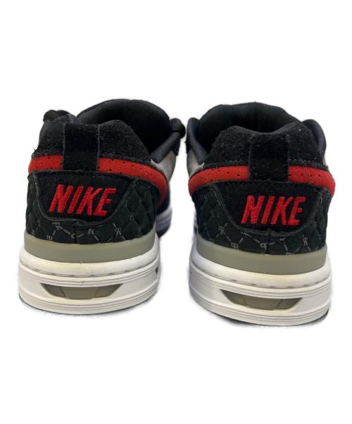 NIKE（ナイキ）NIKE (ナイキ) スニーカー ブラック×レッド サイズ:27.5の古着・服飾アイテム