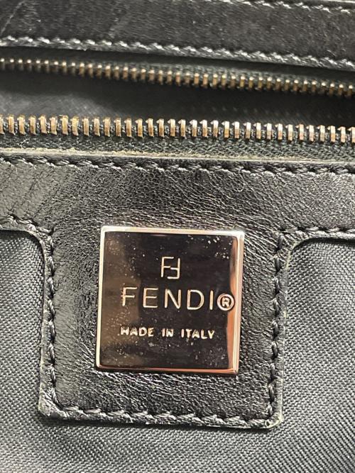 FENDI（フェンディ）FENDI (フェンディ) ハンドバッグ ブラウンの古着・服飾アイテム