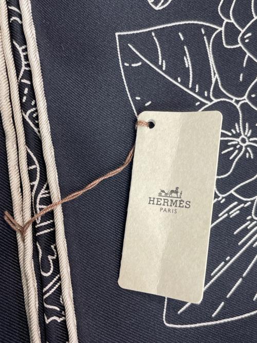 HERMES（エルメス）HERMES (エルメス) 大判スカーフ ブラック×ベージュの古着・服飾アイテム