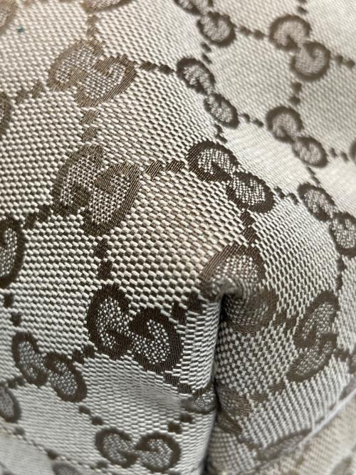 GUCCI（グッチ）GUCCI (グッチ) ショルダーバッグ ベージュ×ホワイトの古着・服飾アイテム