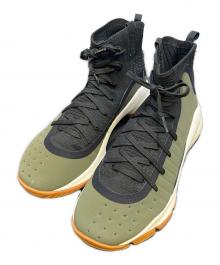 UNDER ARMOUR（アンダーアーマー）の古着「Curry 4」｜カーキ×ブラック