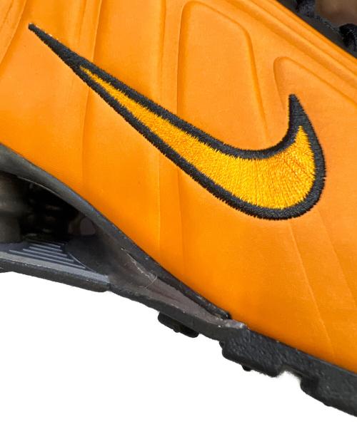 NIKE（ナイキ）NIKE (ナイキ) Shox R4 ブラック×オレンジ サイズ:26.5の古着・服飾アイテム