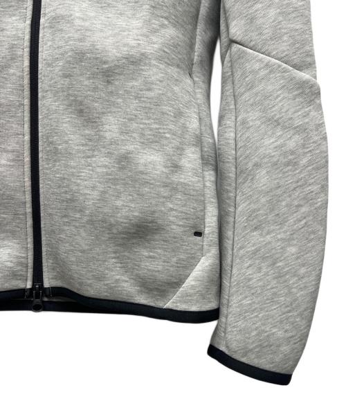 NIKE（ナイキ）NIKE (ナイキ) フルジップ ウィンドランナー パーカー グレー サイズ:Ｓの古着・服飾アイテム