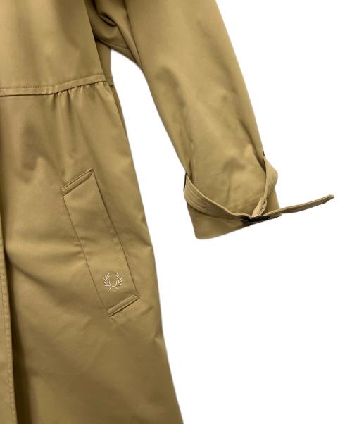 FRED PERRY（フレッドペリー）FRED PERRY (フレッドペリー) トレンチコート ベージュ サイズ:10の古着・服飾アイテム