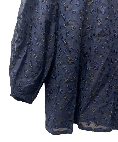 DRAWER（ドゥロワー）DRAWER (ドゥロワー) 刺繍シアーブラウス ネイビー サイズ:３６の古着・服飾アイテム