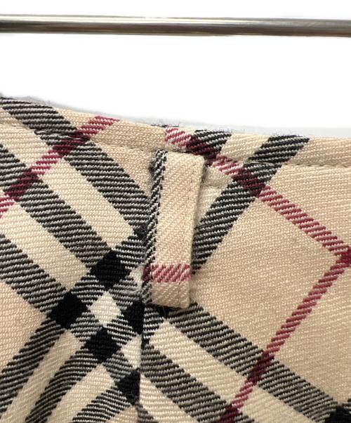 BURBERRY BLUE LABEL（バーバリー ブルー レーベル）BURBERRY BLUE LABEL (バーバリー ブルー レーベル) ミニスカート ベージュ サイズ:３６の古着・服飾アイテム