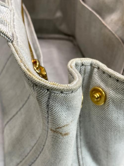 PRADA（プラダ）PRADA (プラダ) ハンドバッグ アイボリーの古着・服飾アイテム