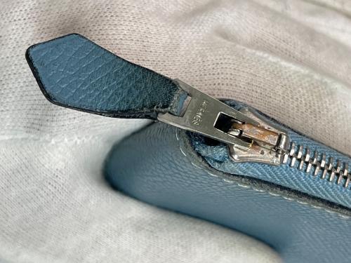 HERMES（エルメス）HERMES (エルメス) 2つ折り財布 スカイブルーの古着・服飾アイテム