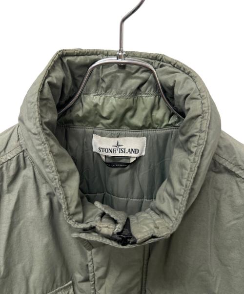 STONE ISLAND（ストーンアイランド）STONE ISLAND (ストーンアイランド) プリマロフトミリタリージャケット カーキ サイズ:Mの古着・服飾アイテム