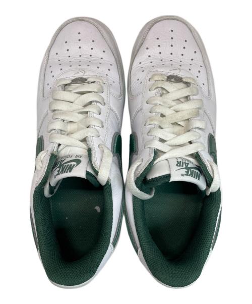 NIKE（ナイキ）NIKE (ナイキ) スニーカー ホワイト×グリーン サイズ:25.5の古着・服飾アイテム