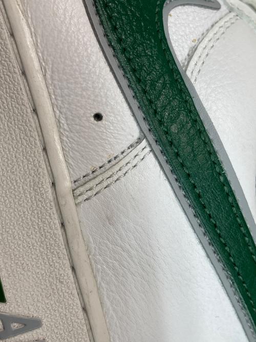 NIKE（ナイキ）NIKE (ナイキ) スニーカー ホワイト×グリーン サイズ:25.5の古着・服飾アイテム