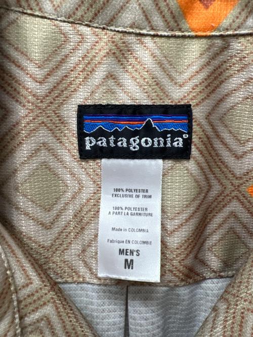 Patagonia（パタゴニア）Patagonia (パタゴニア) リズムシリーズS/Sシャツ ベージュ サイズ:Mの古着・服飾アイテム