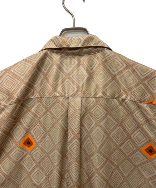 Patagonia（パタゴニア）Patagonia (パタゴニア) リズムシリーズS/Sシャツ ベージュ サイズ:Mの古着・服飾アイテム