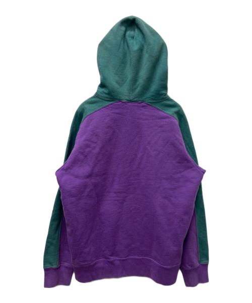 SUPREME（シュプリーム）SUPREME (シュプリーム) プルオーバーパーカー パープル×グリーン サイズ:Mの古着・服飾アイテム