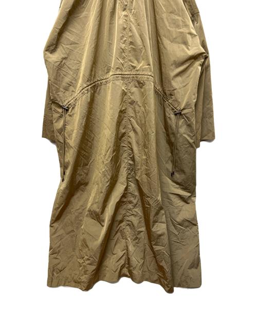 Parc.1（パルクアン）Parc.1 (パルクアン) デザインナイロンコート ベージュ サイズ:Mの古着・服飾アイテム