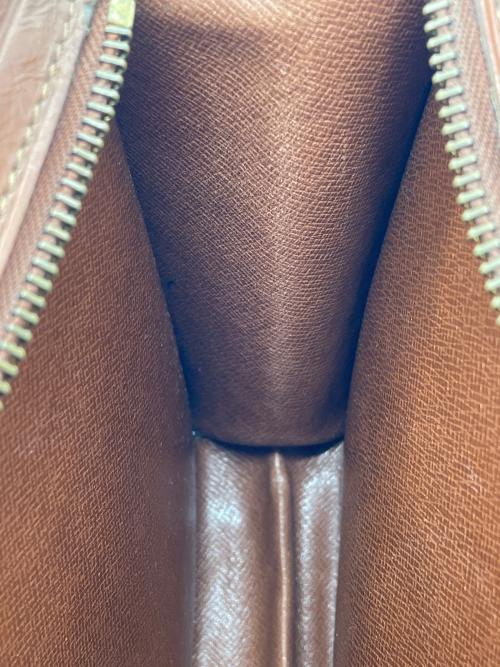 LOUIS VUITTON（ルイ ヴィトン）LOUIS VUITTON (ルイ ヴィトン) セカンドバッグ ブラウンの古着・服飾アイテム