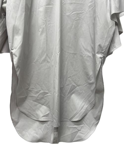 LE PHIL（ル フィル）LE PHIL (ル フィル) ラッフルスリーブ ブラウス グレー サイズ:FREEの古着・服飾アイテム