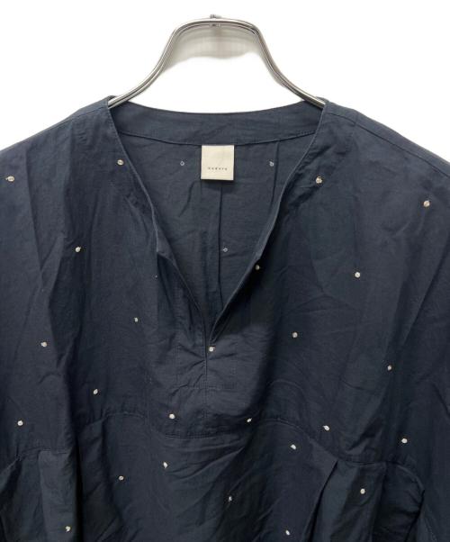KAGURE（カグレ）KAGURE (カグレ) ドット刺しゅうワイドプルオーバー ネイビー サイズ:FREEの古着・服飾アイテム