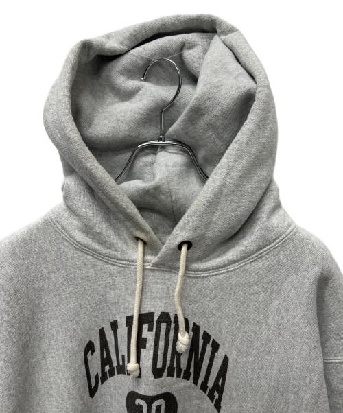 Champion REVERSE WEAVE（チャンピオン リバース ウィーブ）Champion REVERSE WEAVE (チャンピオン リバース ウィーブ) STANDARD CALIFORNIA (スタンダードカリフォルニア) 20周年記念別注モデルプルオーバーパーカー グレー サイズ:ＸＬの古着・服飾アイテム