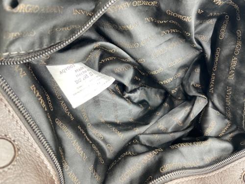 GIORGIO ARMANI（ジョルジオアルマーニ）GIORGIO ARMANI (ジョルジオアルマーニ) ラムレザーバッグ ブラウンの古着・服飾アイテム