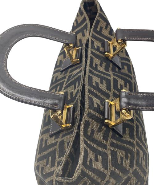 FENDI（フェンディ）FENDI (フェンディ) ズッカハンドバッグ ベージュの古着・服飾アイテム