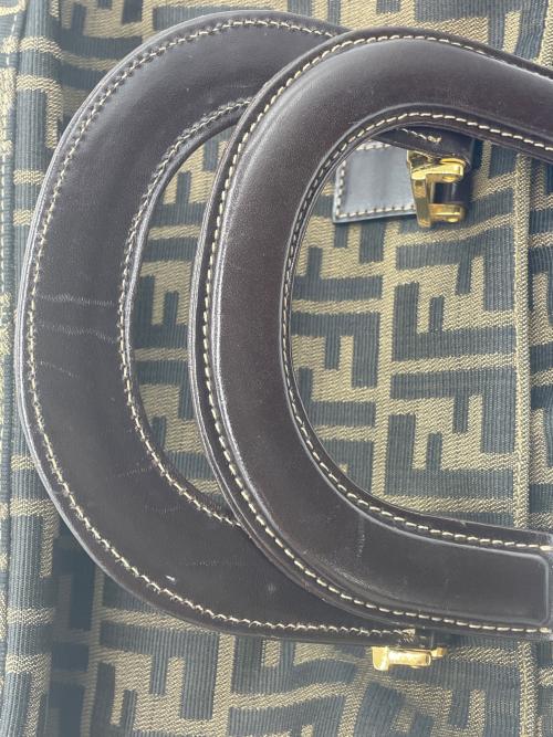 FENDI（フェンディ）FENDI (フェンディ) ズッカハンドバッグ ベージュの古着・服飾アイテム