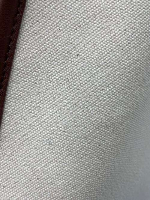 HEREU（ヘリュー）HEREU (ヘリュー) トートバッグ Calella ブラウン×アイボリーの古着・服飾アイテム