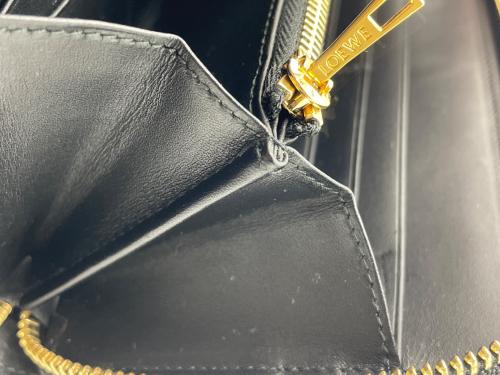 LOEWE（ロエベ）LOEWE (ロエベ) パズルラウンドジップウォレット グレーの古着・服飾アイテム