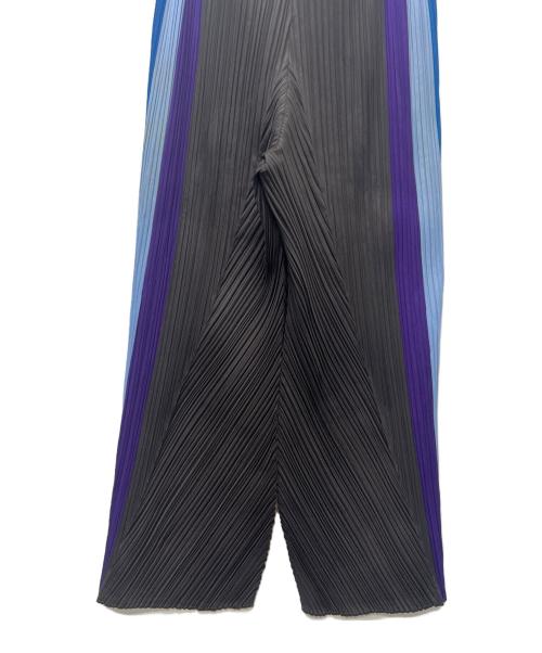 PLEATS PLEASE（プリーツプリーズ）PLEATS PLEASE (プリーツプリーズ) プリーツパンツ ブラック×ブルー×パープル サイズ:１の古着・服飾アイテム