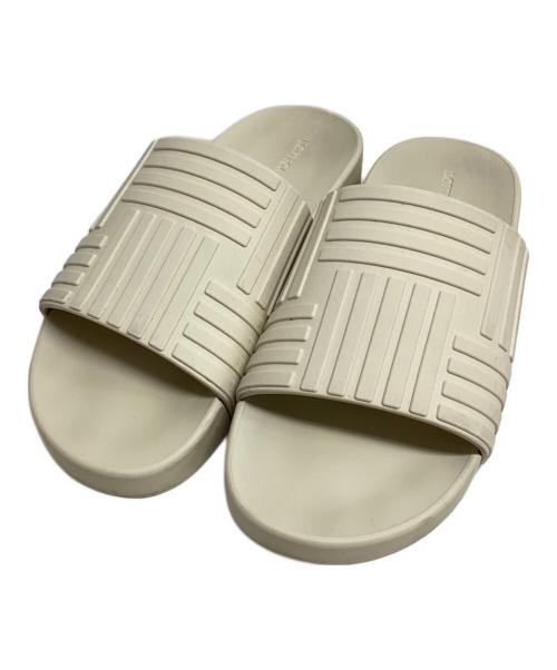BOTTEGA VENETA（ボッテガベネタ）BOTTEGA VENETA (ボッテガベネタ) スライダーサンダル アイボリー サイズ:SIZE 35の古着・服飾アイテム