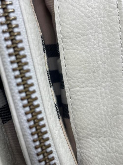 BURBERRY（バーバリー）BURBERRY (バーバリー) ショルダーバッグ ホワイト×イエローの古着・服飾アイテム