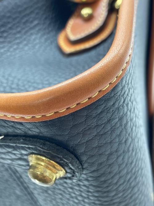 DOONEY&BOURKE（ドゥーニーアンドバーク）DOONEY&BOURKE (ドゥーニーアンドバーク) ショルダーバッグ ネイビー×ブラウンの古着・服飾アイテム