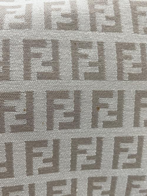 FENDI（フェンディ）FENDI (フェンディ) マンマバケット ベージュの古着・服飾アイテム