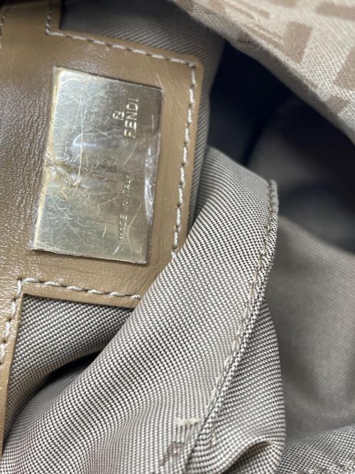 FENDI（フェンディ）FENDI (フェンディ) マンマバケット ベージュの古着・服飾アイテム