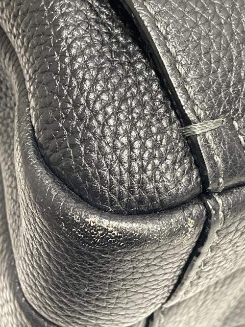 S.T.Dupont（エス・テー・デュポン）S.T.Dupont (エス・テー・デュポン) ショルダーバッグ ブラックの古着・服飾アイテム