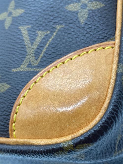 LOUIS VUITTON（ルイ ヴィトン）LOUIS VUITTON (ルイ ヴィトン) ダヌーヴ ブラウンの古着・服飾アイテム