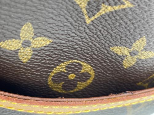 LOUIS VUITTON（ルイ ヴィトン）LOUIS VUITTON (ルイ ヴィトン) ダヌーヴ ブラウンの古着・服飾アイテム