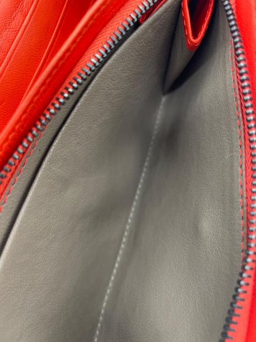 BOTTEGA VENETA（ボッテガベネタ）BOTTEGA VENETA (ボッテガベネタ) 長財布 レッドの古着・服飾アイテム