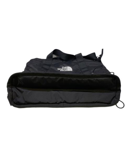 THE NORTH FACE（ザ ノース フェイス）THE NORTH FACE (ザ ノース フェイス) BOREALIS TOTE　THE NORTH FACE（ザ ノース フェイス）　NF0A52SV4HF ブラックの古着・服飾アイテム