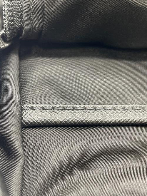 PRADA（プラダ）PRADA (プラダ) ボディーバッグ ブラックの古着・服飾アイテム