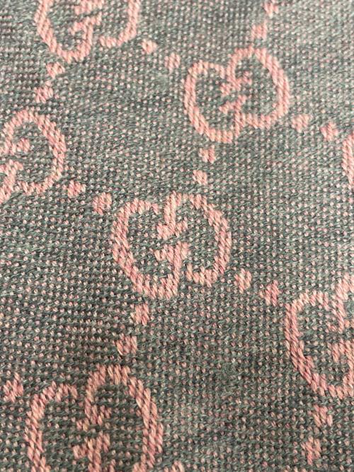 GUCCI（グッチ）GUCCI (グッチ) GGウールスカーフ グレー×ピンクの古着・服飾アイテム