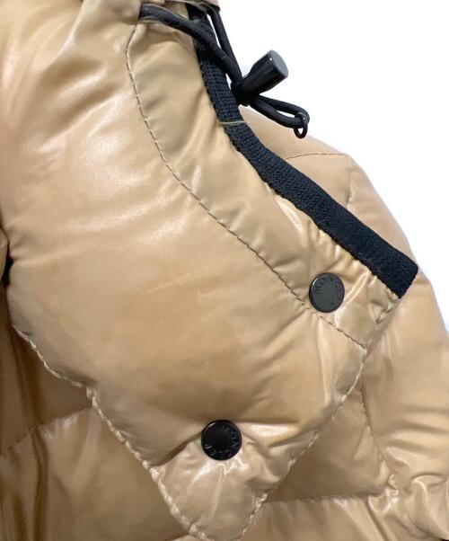 MONCLER（モンクレール）MONCLER (モンクレール) ダウンコート MOKA ベージュ サイズ:０の古着・服飾アイテム